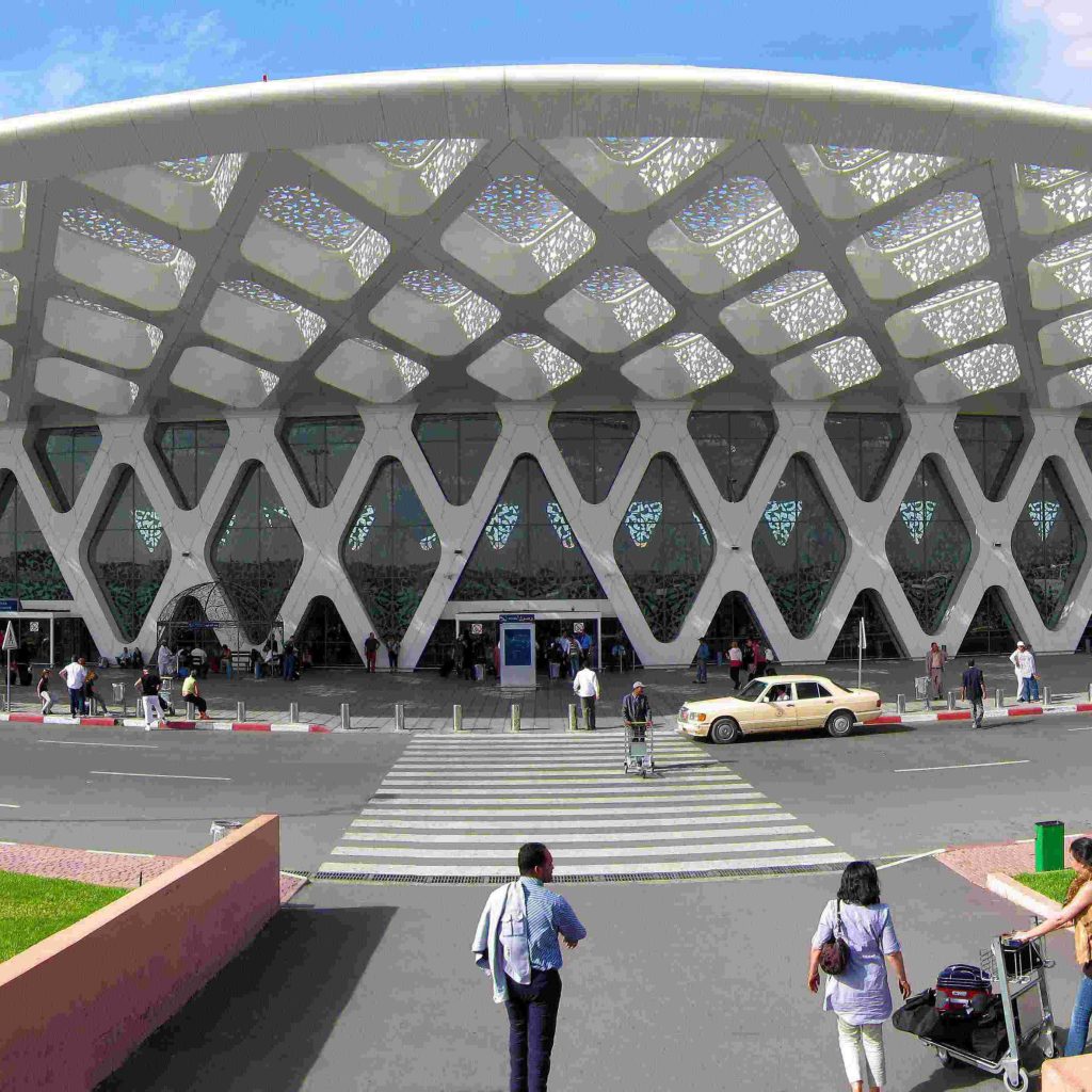 Marrakech Menara Airport Transfers: Private Shuttle vs. Taxi Guide